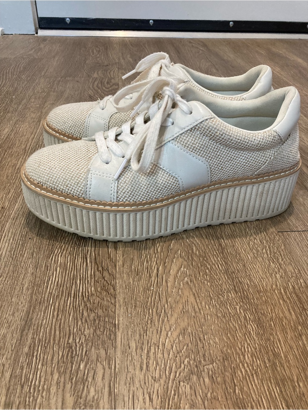 DV by Dolce Vita Cream Platform Lace-Up Sneakers
